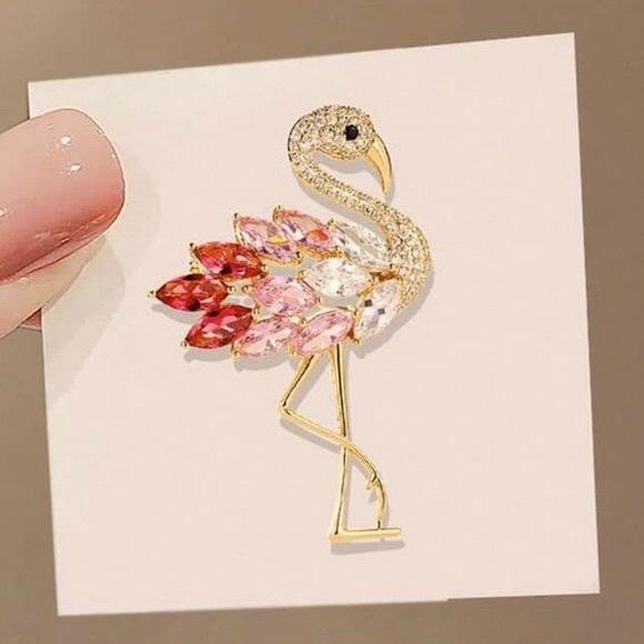 Pink & Gold Flamingo Animal Pin Brooch For Coats, Suit Jackets, Blazers etc NWT - Picture 1 of 4